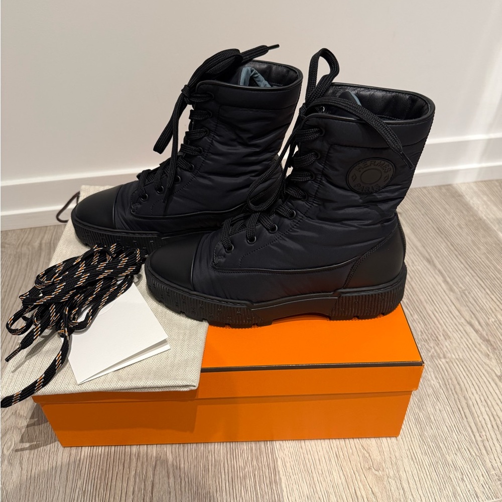 Black High-Top Men's Boots - Picture 1 of 6